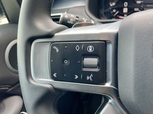 Certified 2025 Land Rover Discovery Dynamic SE AWD/4WD image 23