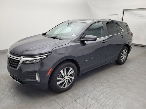 Used 2023 Chevrolet Equinox LT FWD image 2