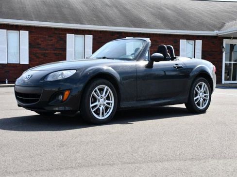 Used 2010 MAZDA MX-5 Miata Sport w/ Convenience Pkg image 3