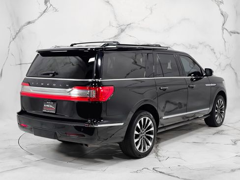 Used 2021 Lincoln Navigator L Reserve w/ Luxury Package AWD/4WD image 12