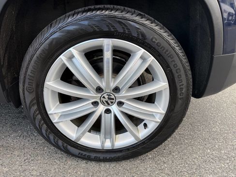 Used 2015 Volkswagen Tiguan SEL image 12