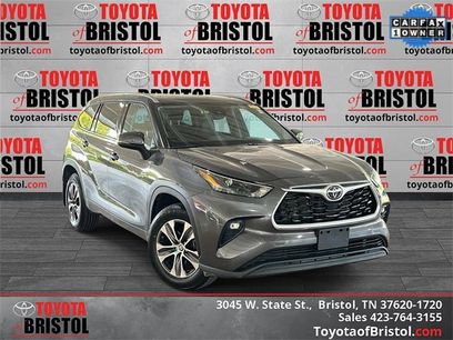 Used 2022 Toyota Highlander XLE