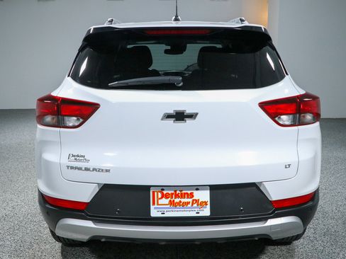 Used 2023 Chevrolet TrailBlazer LT w/ Convenience Package FWD image 8