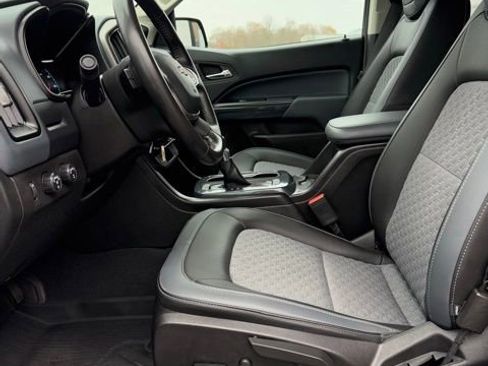 Used 2022 Chevrolet Colorado Z71 image 14