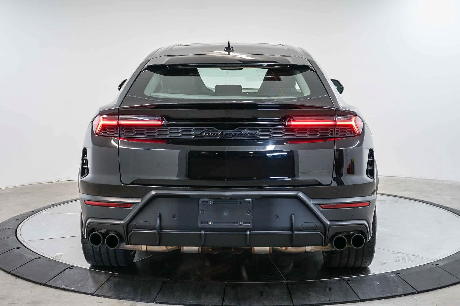 Used 2025 Lamborghini Urus SE AWD/4WD image 10