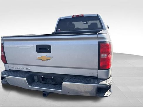 Used 2018 Chevrolet Silverado 1500 LT w/ Trailering Package AWD/4WD image 10