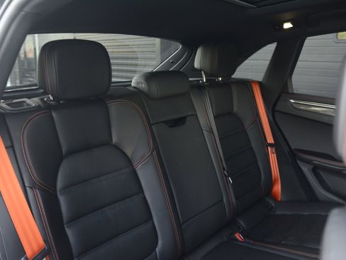 Certified 2024 Porsche Macan GTS AWD/4WD image 35