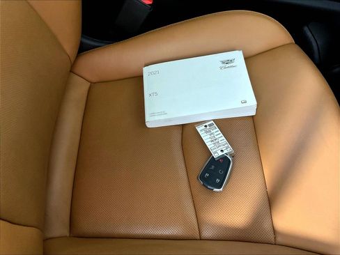 Used 2021 Cadillac XT5 Premium Luxury AWD/4WD image 35