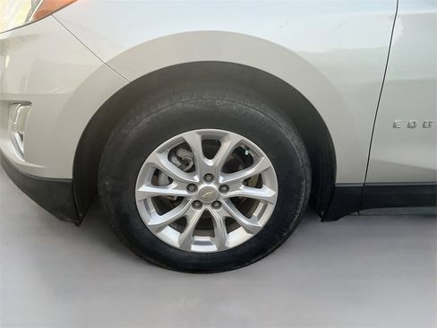 Used 2020 Chevrolet Equinox LT image 27