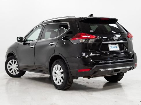 Used 2017 Nissan Rogue S w/ S Appearance Package AWD/4WD image 25