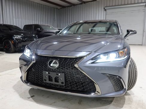 Used 2025 Lexus ES 300h F Sport w/ Accessory Package (Z2) FWD image 42