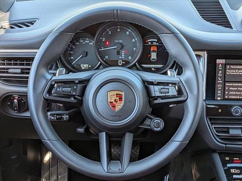 Used 2025 Porsche Macan Turbo image 15