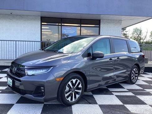 Used 2025 Honda Odyssey EX-L image 2
