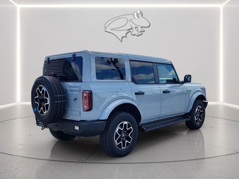 New 2026 Ford Bronco Outer Banks image 3