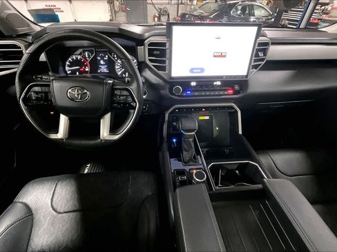 Used 2023 Toyota Tundra Limited image 15