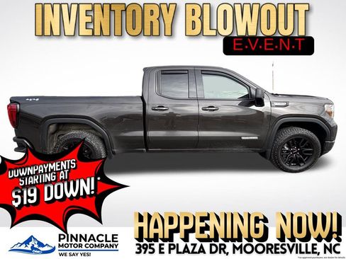 Used 2022 GMC Sierra 1500 Elevation w/ Preferred Package image 2