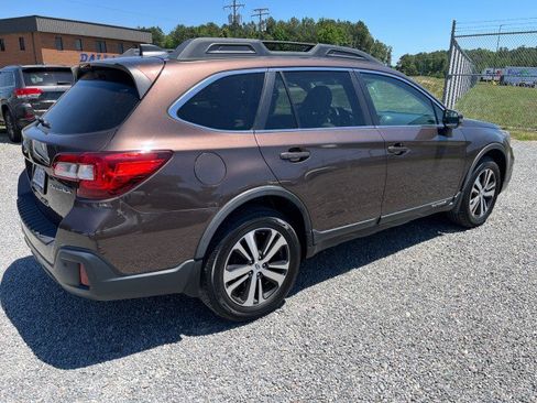 Used 2019 Subaru Outback 2.5i Limited w/ Protection Package #1 AWD/4WD image 7