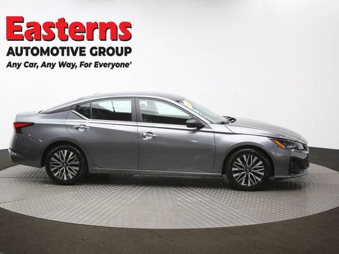 Used 2024 Nissan Altima 2.5 SV image 45