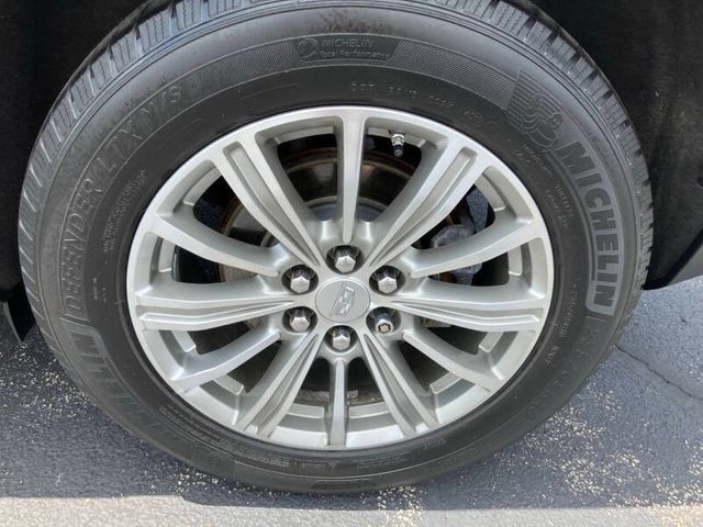 Used 2018 Cadillac XT5 Luxury w/ Driver Awareness Package AWD/4WD image 31