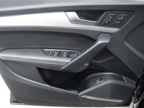 Certified 2025 Audi Q5 Prestige image 19