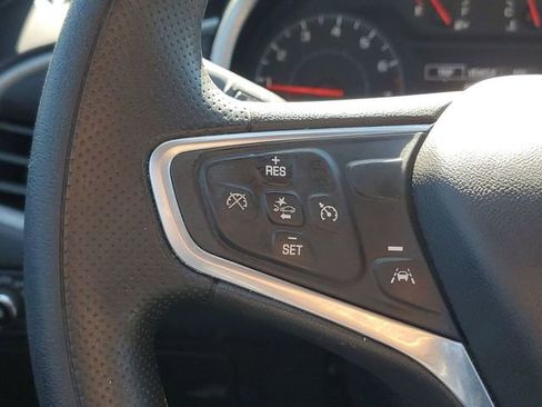 Used 2023 Chevrolet Malibu LT FWD image 17