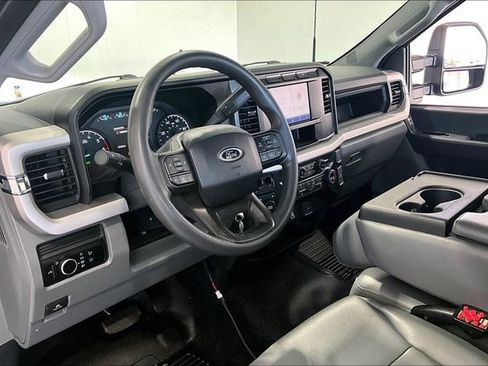 Used 2023 Ford F250 XL w/ Snow Plow Prep Package AWD/4WD image 17