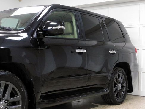 Used 2013 Lexus LX 570 570 w/ Luxury Pkg w/Pre-crash image 21