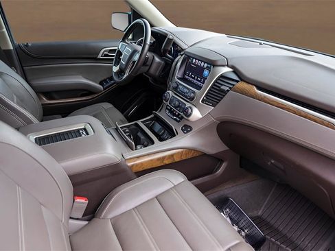 Used 2018 GMC Yukon Denali w/ Denali Ultimate Package image 28