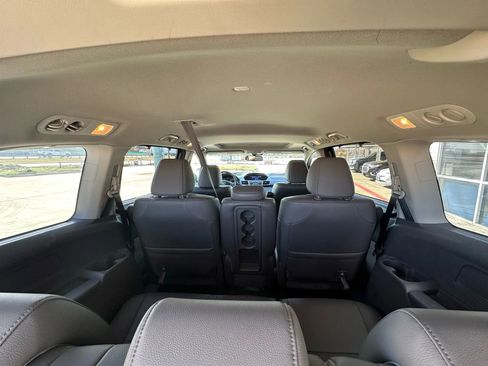 Used 2016 Honda Odyssey EX-L image 16