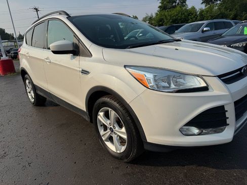 Used 2014 Ford Escape SE w/ Equipment Group 201A AWD/4WD image 12