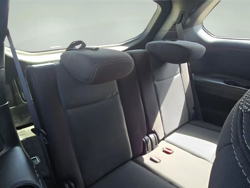 Used 2019 Nissan Pathfinder SV image 20