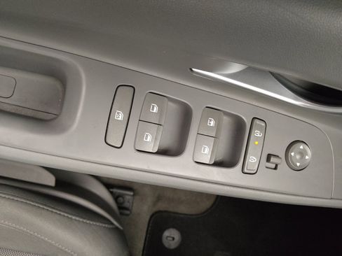 Used 2025 Hyundai Elantra SE FWD image 27