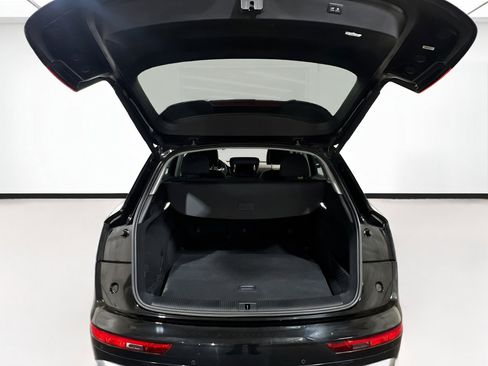 Used 2023 Audi Q5 2.0T Premium w/ Convenience Package AWD/4WD image 19