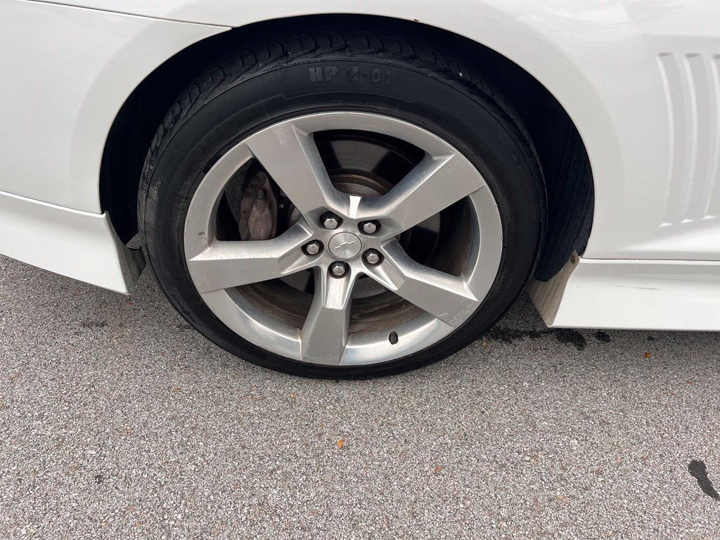 Used 2011 Chevrolet Camaro SS RWD image 9