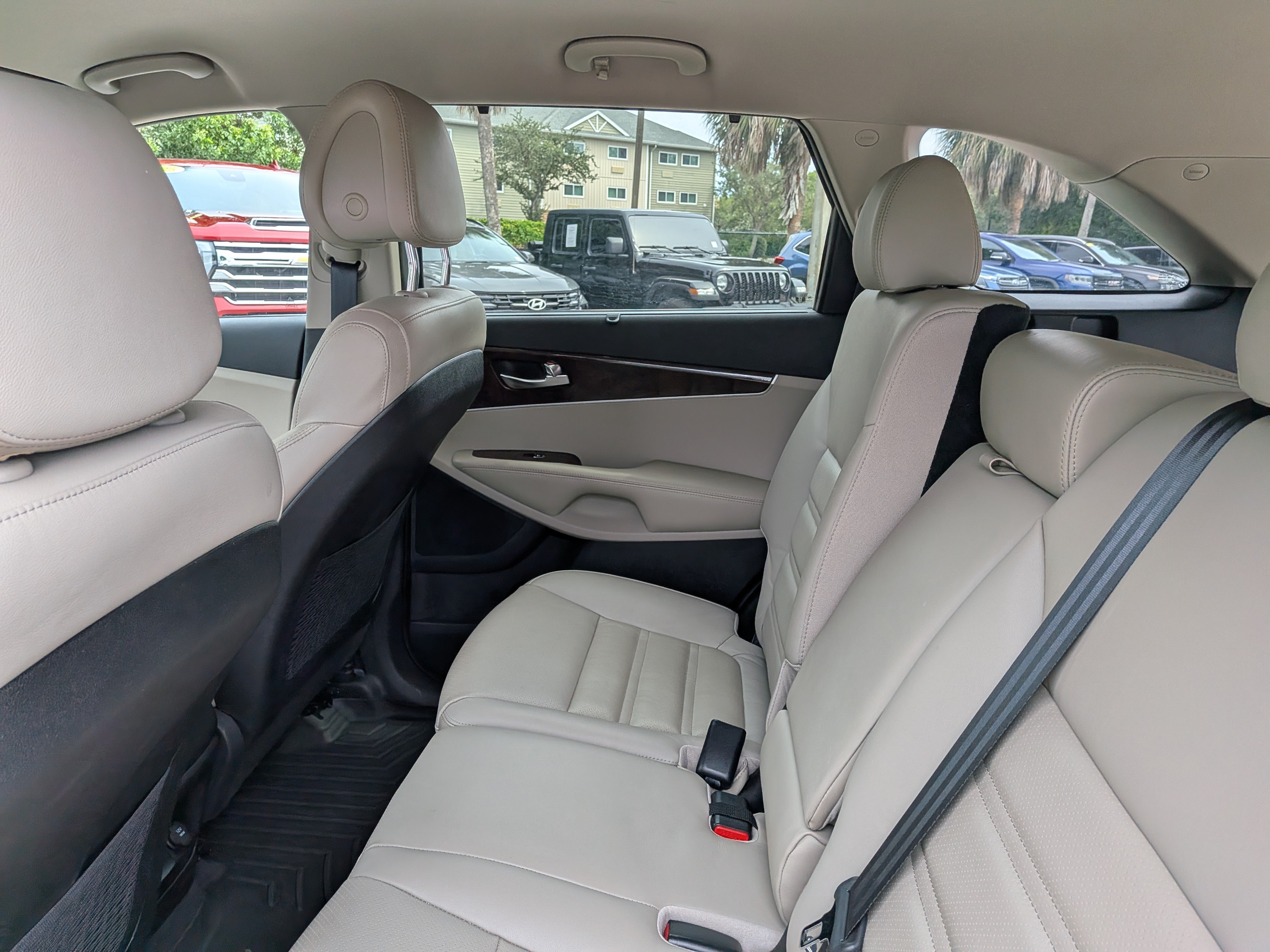 Used 2016 Kia Sorento EX w/ EX Premium Package FWD image 15