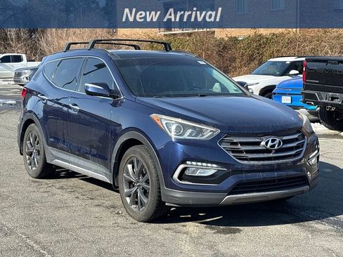 Used 2018 Hyundai Santa Fe Sport image 4