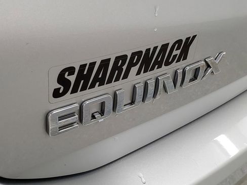 Used 2018 Chevrolet Equinox LT image 24