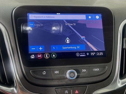 Used 2022 Chevrolet Equinox LT FWD image 14