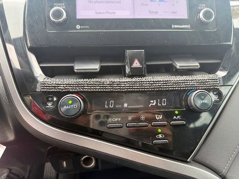 Used 2024 Toyota Camry LE image 23