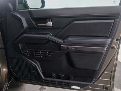 Used 2024 Toyota Tacoma TRD Sport image 12