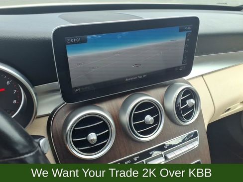 Used 2019 Mercedes-Benz C 300 4MATIC Sedan image 23