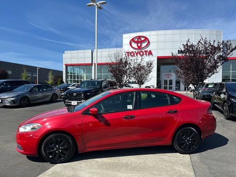 Used 2013 Dodge Dart SE w/ Value Group FWD image 2