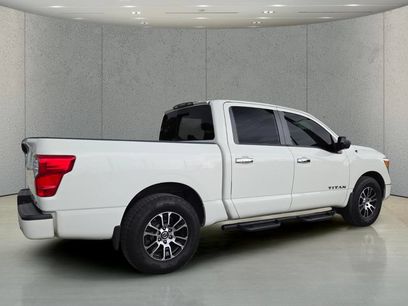 Used 2021 Nissan Titan SV w/ SV Convenience Package