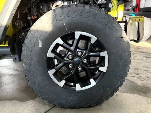 Used 2024 Jeep Wrangler Unlimited Rubicon 4xe image 9