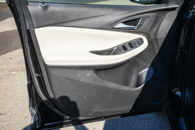 Used 2020 Buick Encore GX Preferred FWD image 23