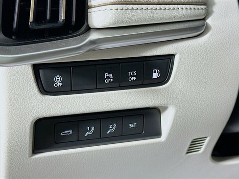 Certified 2024 MAZDA CX-90 Plug-In Hybrid w/ Premium Plus AWD/4WD image 10