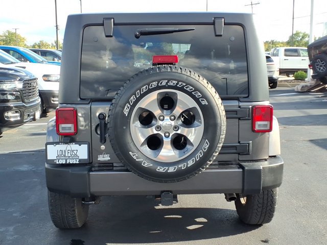 Used 2017 Jeep Wrangler Unlimited Sahara w/ Connectivity Group AWD/4WD image 27
