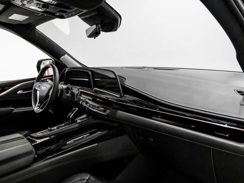 Used 2023 Cadillac Escalade ESV V image 10