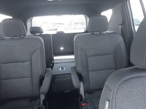 New 2026 Chevrolet Traverse LT w/ Enhanced Driving Package FWD image 13