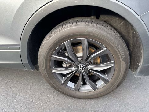 Certified 2023 Volkswagen Tiguan SE image 6